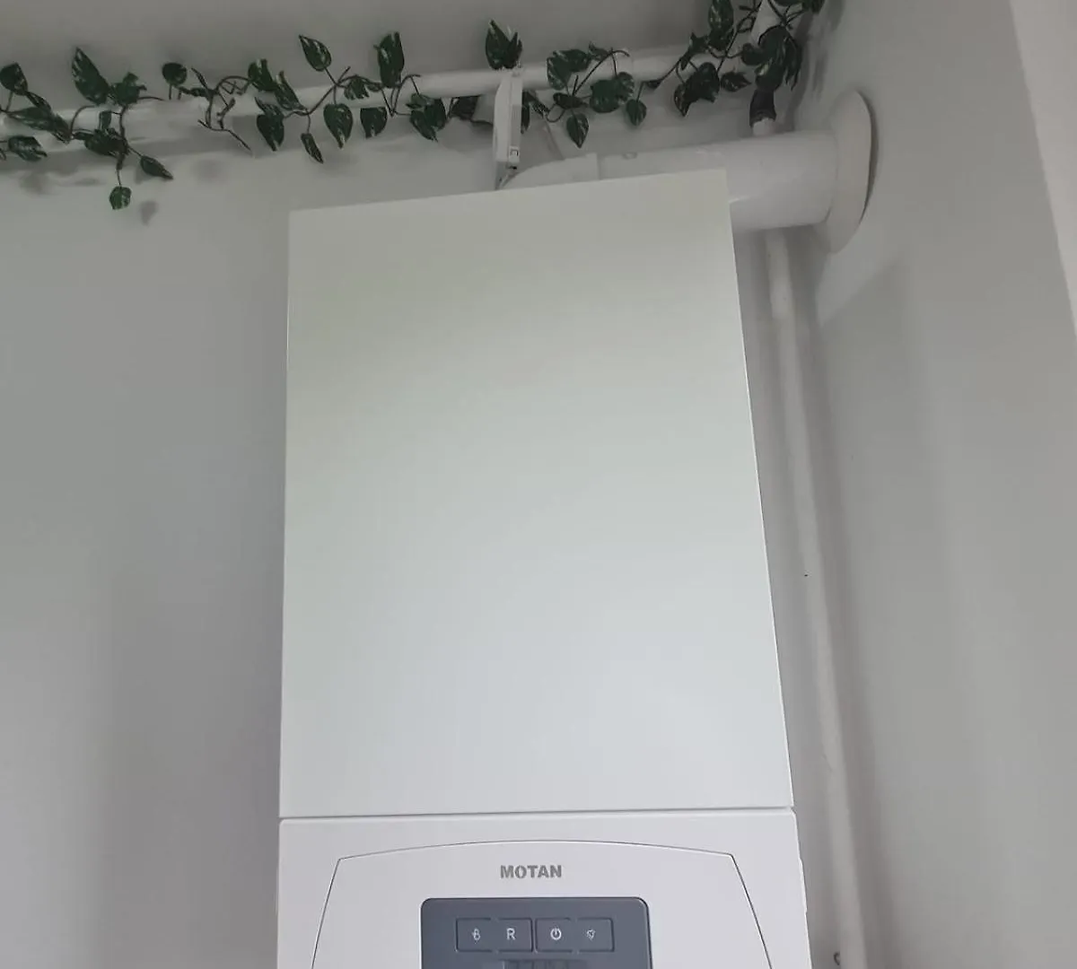 Apartament Modern Metrou Titan - Minis Bucharest