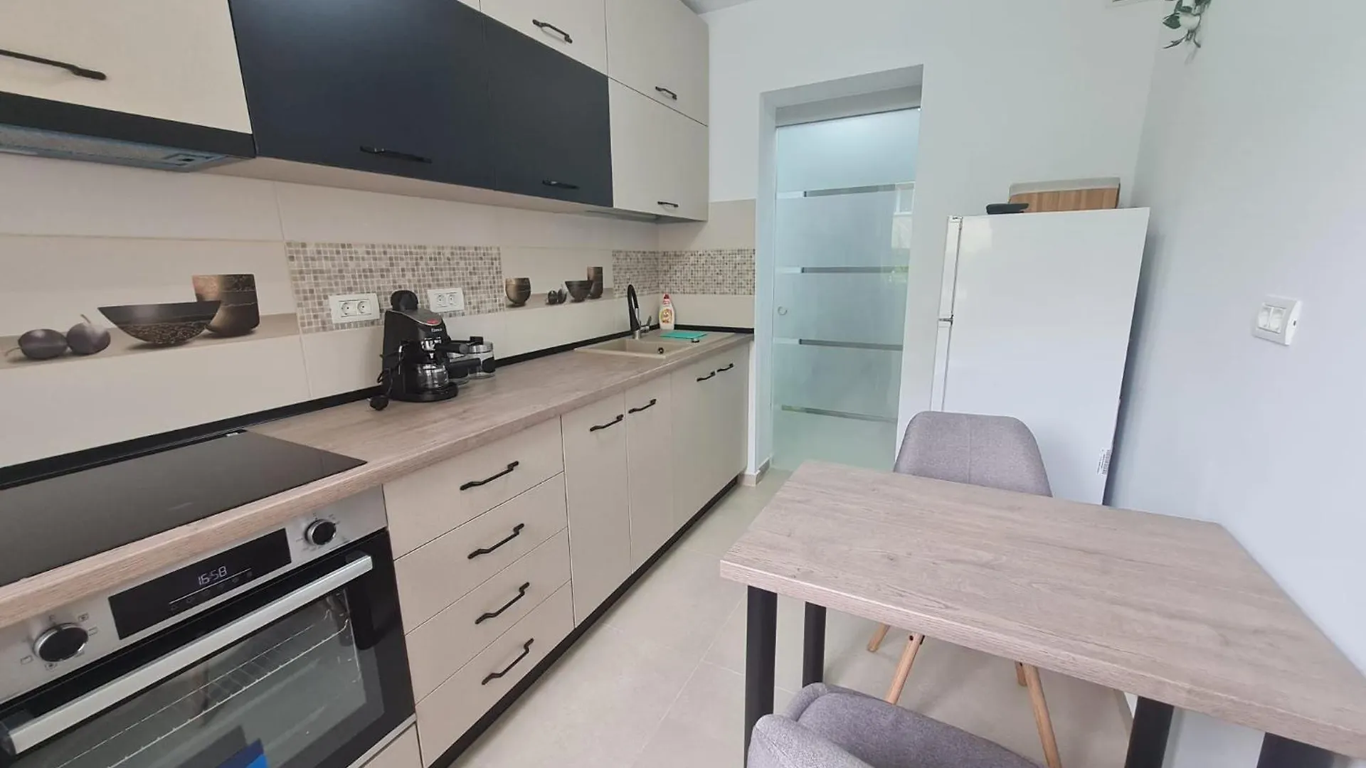 Apartment Apartament Modern Metrou Titan - Minis Bucharest