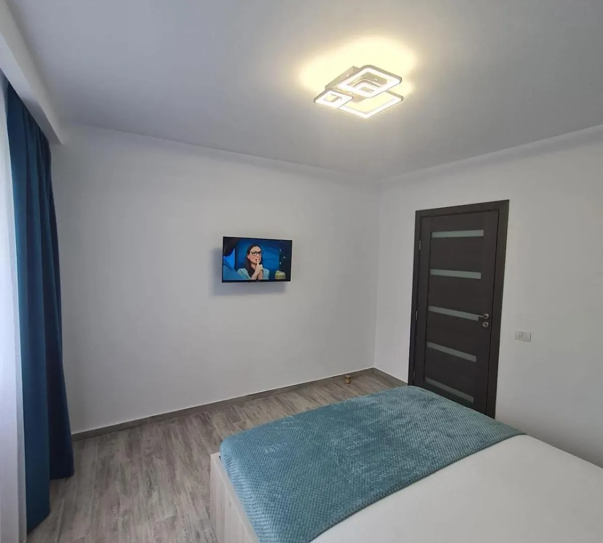 Apartament Modern Metrou Titan - Minis Bucharest Apartment